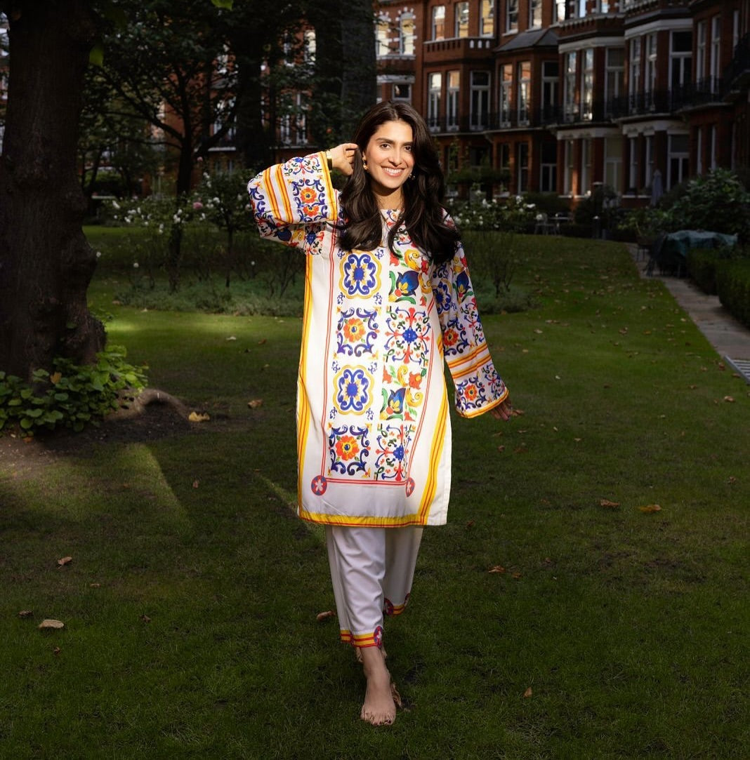Gulshan-e-Hayat 🌼🕊️ 2-Piece Kurti Set