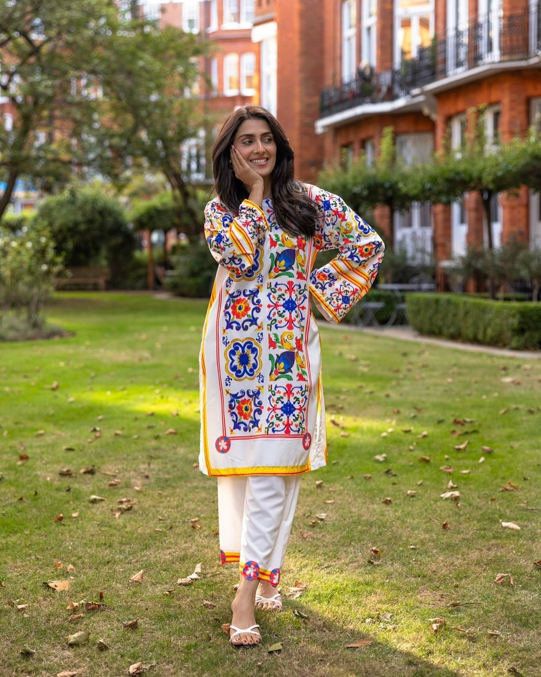 Gulshan-e-Hayat 🌼🕊️ 2-Piece Kurti Set